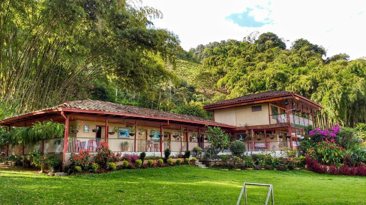 Finca Turistica Los Rosales Pereira Eksteriør billede